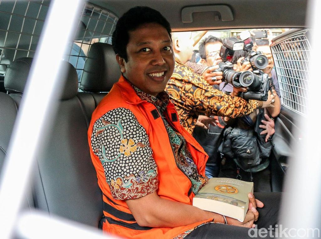 Ajukan Praperadilan, Rommy Ngaku Tak Tahu Tas Isi Uang